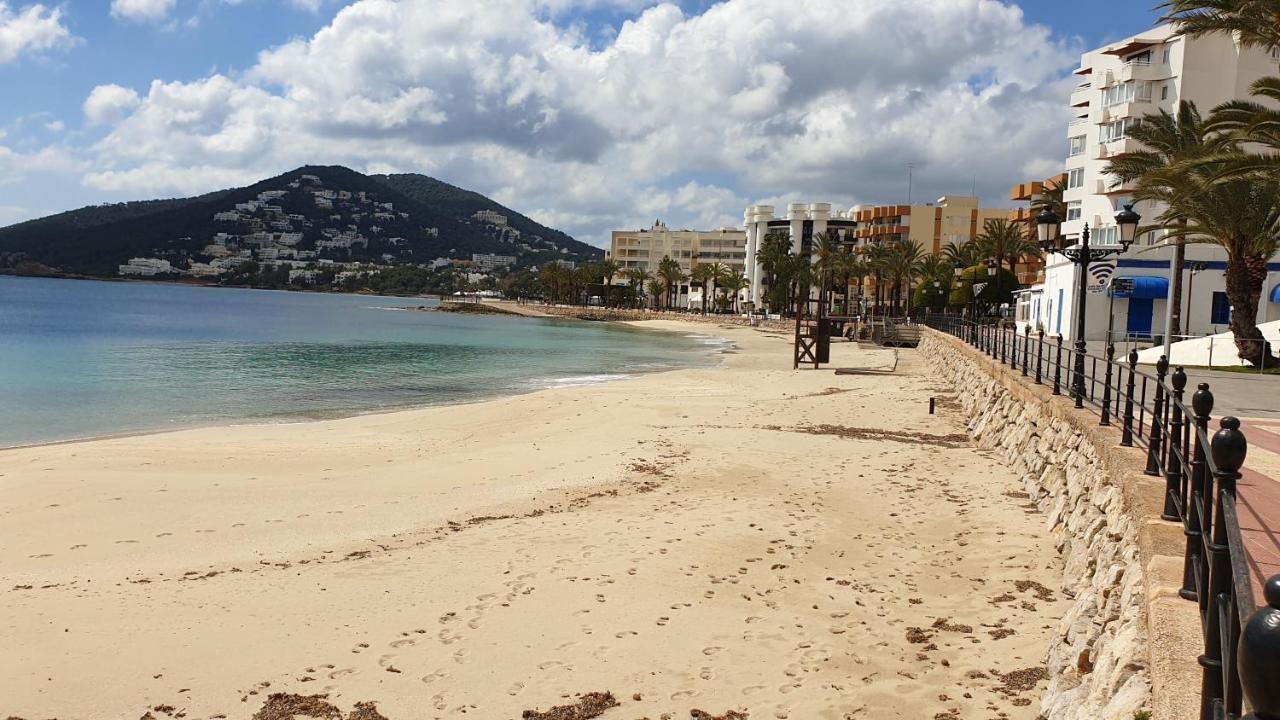 Hostal Mayol Santa Eulalia del Río Exterior foto